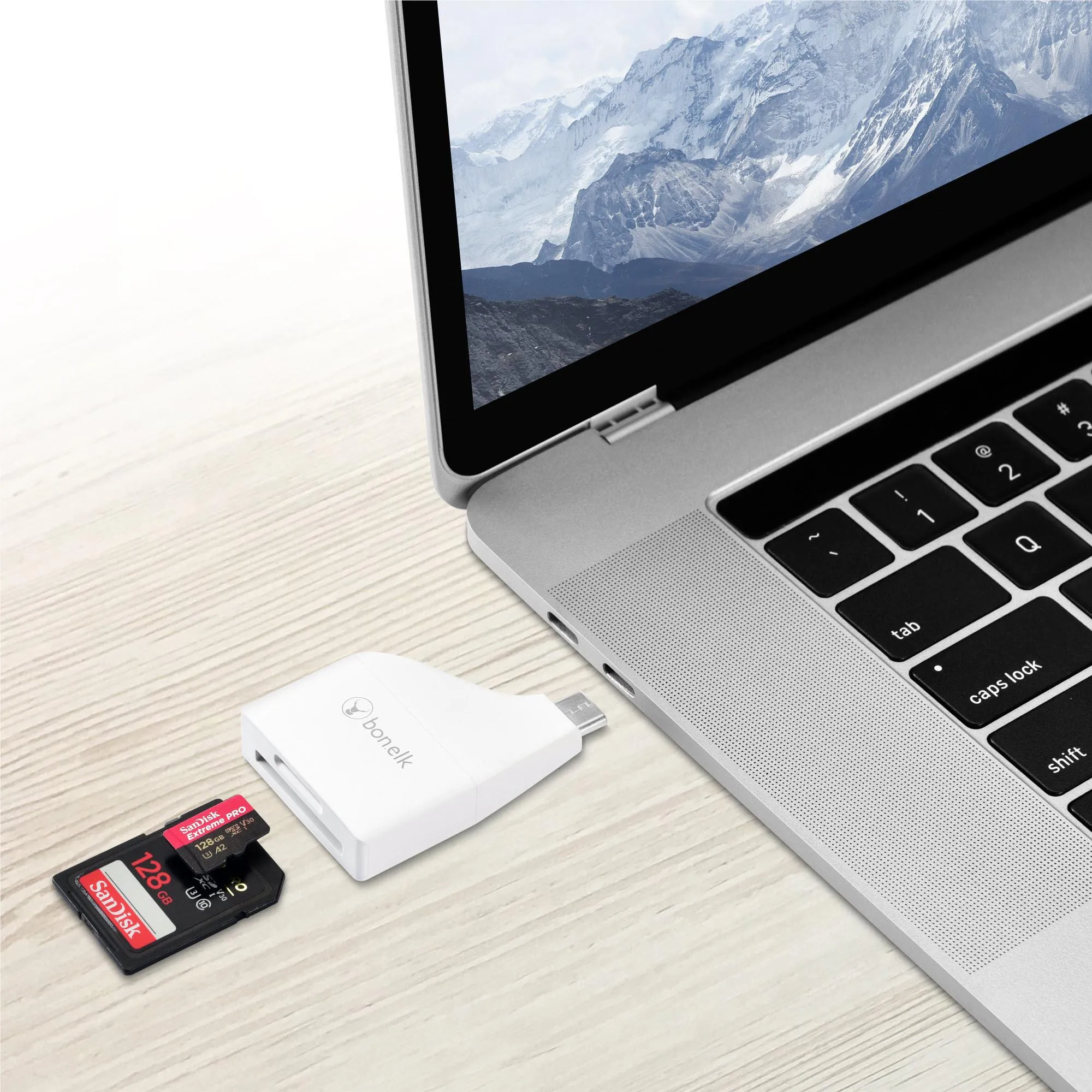 Bonelk USB-C TO MicroSD/SD Adapter (White)