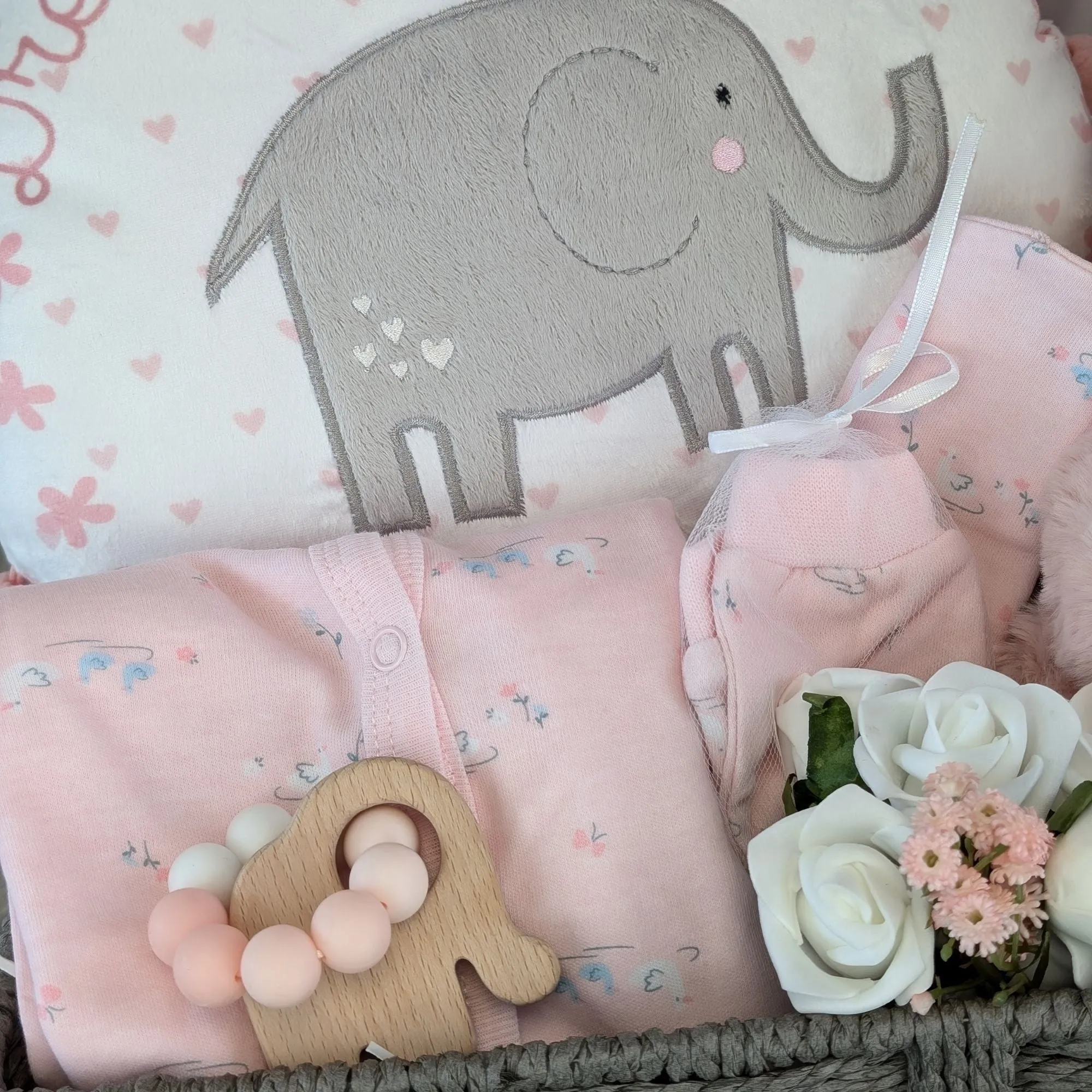 Large Mum & Baby Gifts Basket Dream Big Baby Girl