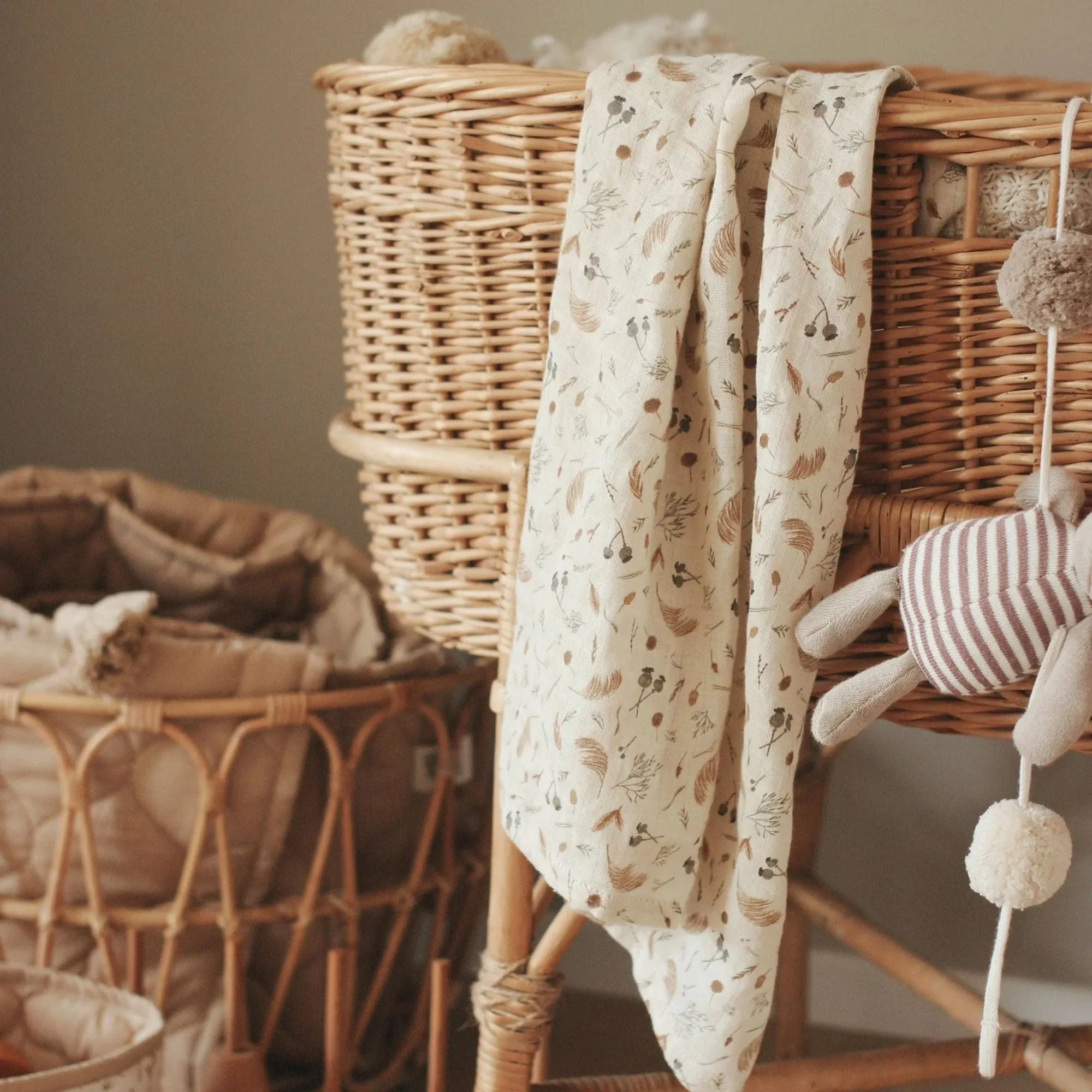 Neutral Baby Gifts Basket Perfect Little Paws